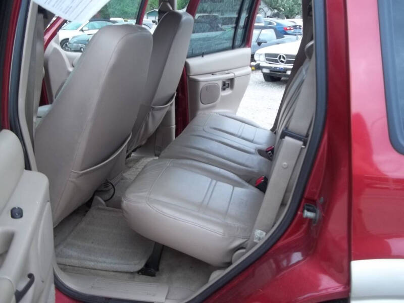 2000 Ford Explorer Eddie Bauer