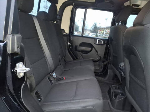 2022 Jeep Gladiator Altitude