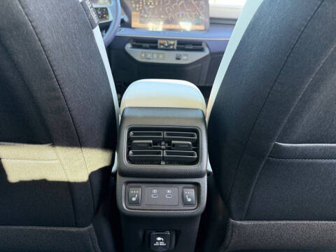 2026 Nissan LEAF Platinum+