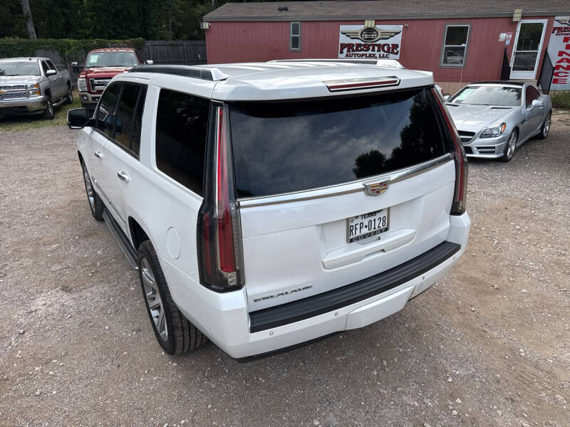 2019 Cadillac Escalade Luxury