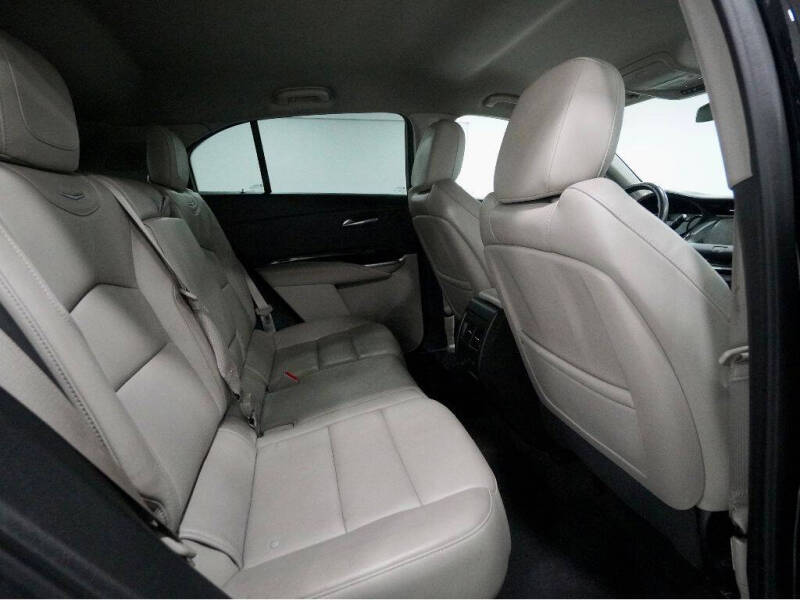 2020 Cadillac XT4 Premium Luxury