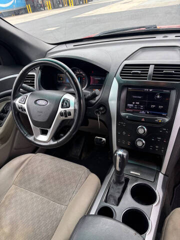 2011 Ford Explorer XLT