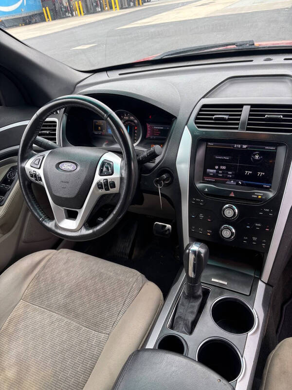 2011 Ford Explorer XLT