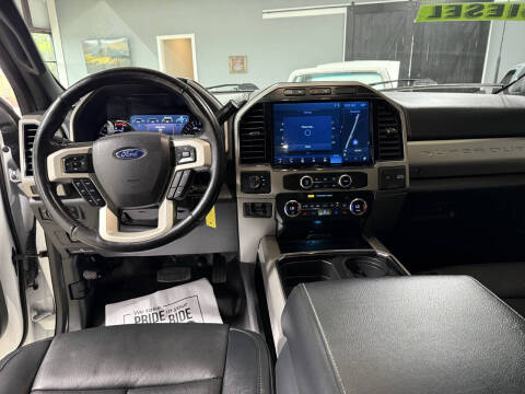 2022 Ford F-350 Super Duty Lariat