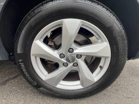 2020 Audi Q3 quattro Premium 45 TFSI