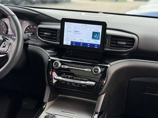 2024 Ford Explorer ST-Line