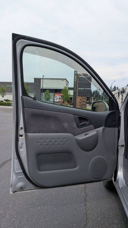 2000 Toyota Funcargo Yaris