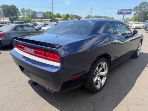 2013 Dodge Challenger R/T Plus