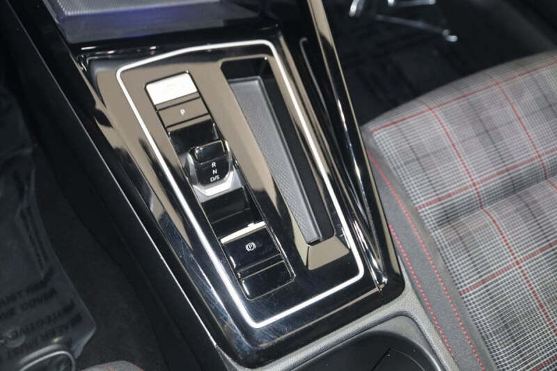 2024 Volkswagen Golf GTI S