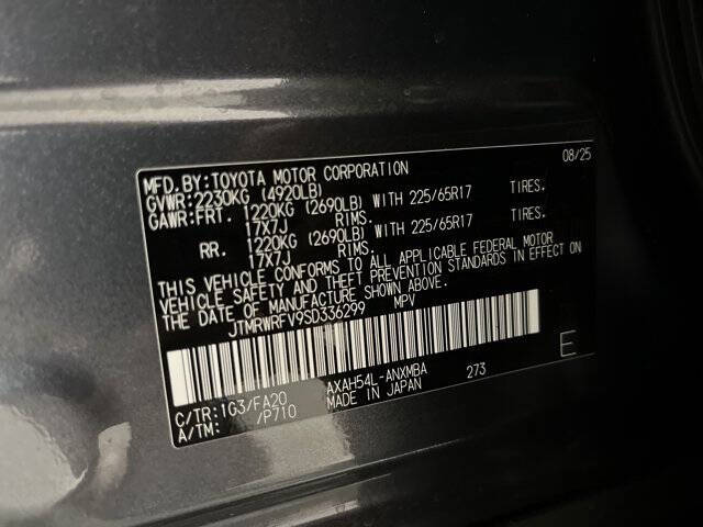 2025 Toyota RAV4 Hybrid XLE