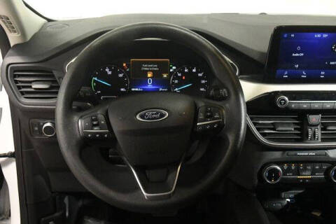2022 Ford Escape Hybrid SE