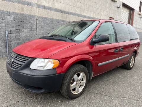2007 Dodge Grand Caravan for sale at Autos Under 5000 + JR Transporting in Island Park NY
