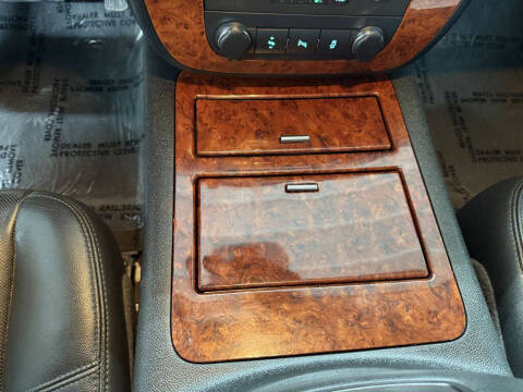 2013 Chevrolet Avalanche LTZ Black Diamond