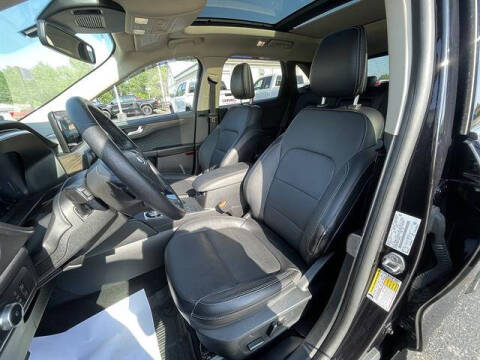 2020 Ford Escape Titanium