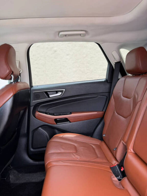 2015 Ford Edge Titanium - Photo 29