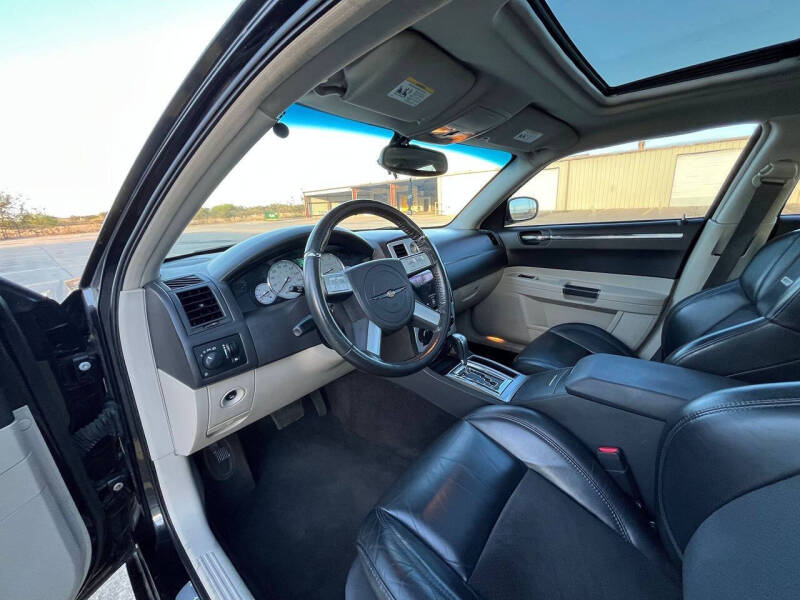 2006 Chrysler 300 SRT-8