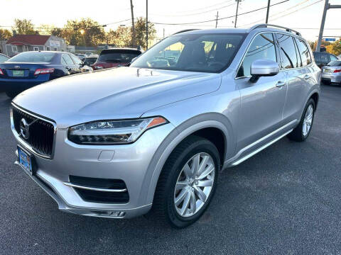 2016 Volvo XC90 T6 Momentum