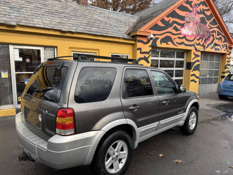 2005 Ford Escape HEV