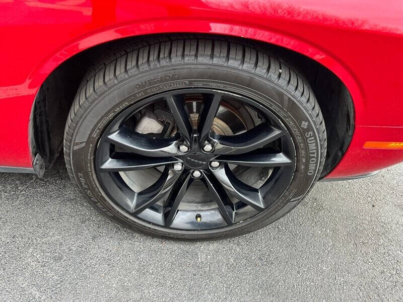 2016 Dodge Challenger SXT