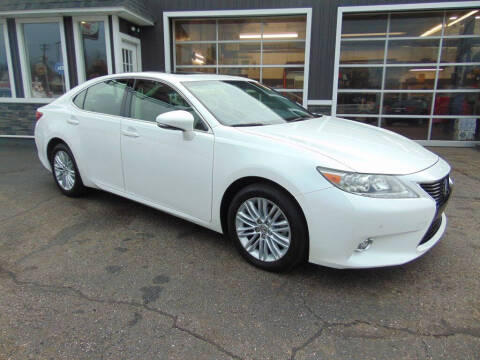 2015 Lexus ES 350 for sale at Akron Auto Sales in Akron OH