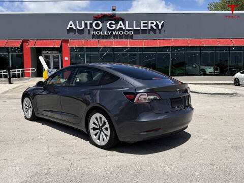 2021 Tesla Model 3 Standard Range Plus