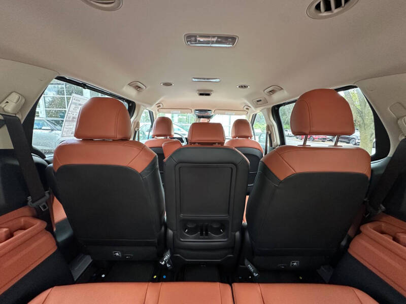 2026 Kia Carnival Hybrid EX