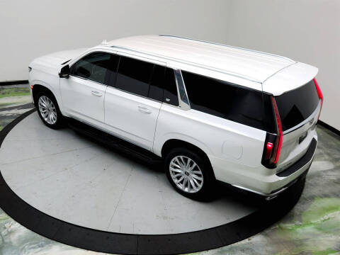 2022 Cadillac Escalade ESV Luxury
