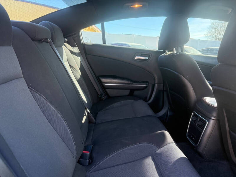 2015 Dodge Charger SE