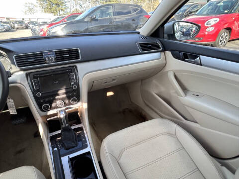 2012 Volkswagen Passat SE PZEV