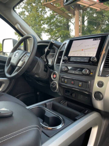 2021 Nissan Titan SV