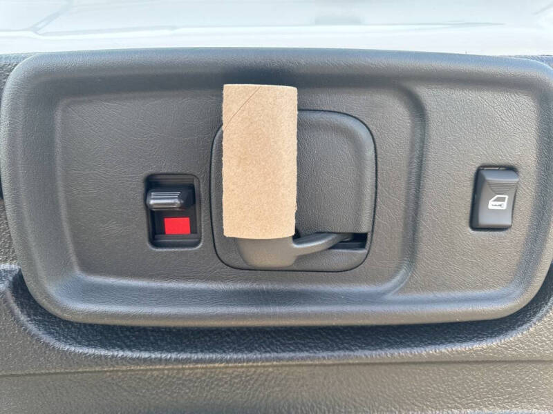 2025 Chevrolet Express 2500