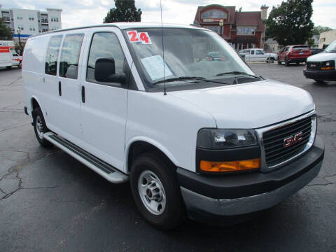 2024 GMC Savana 2500