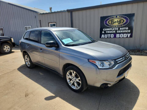 2014 Mitsubishi Outlander SE