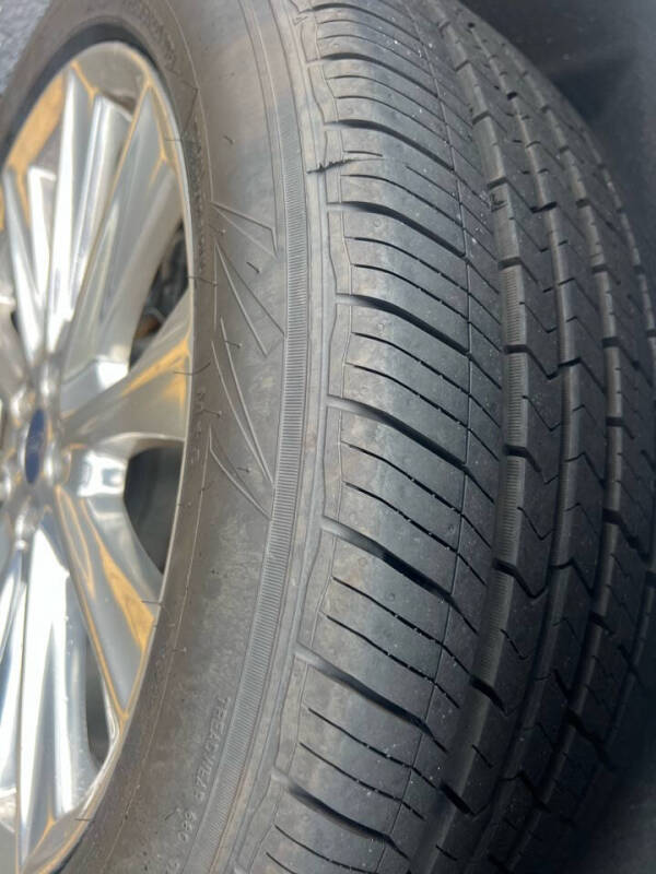 2017 Ford Edge Titanium