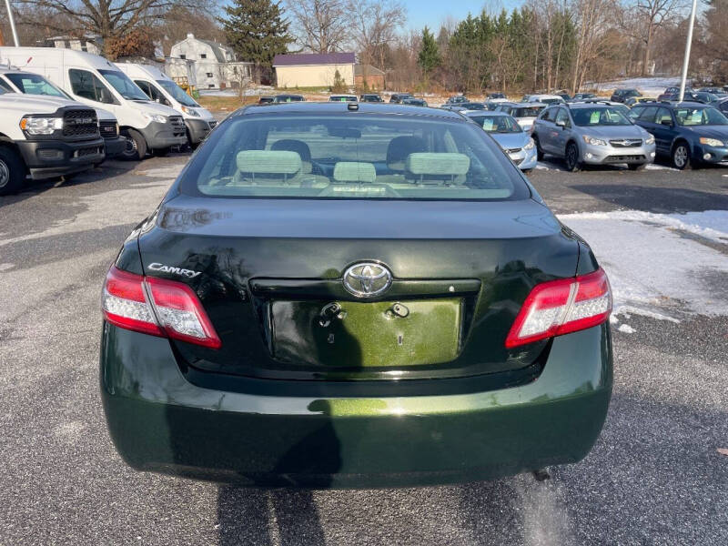 2010 Toyota Camry LE