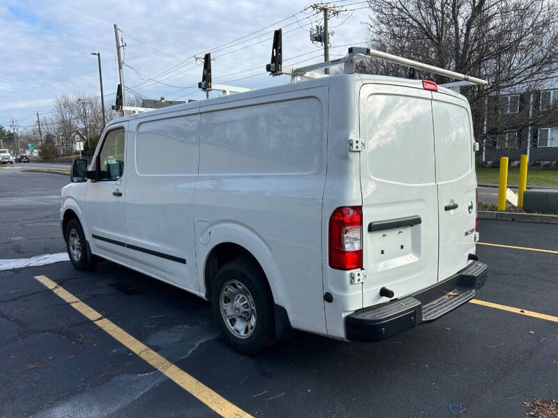 2018 Nissan NV 2500 HD S