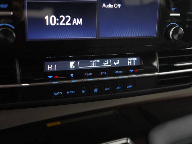 2024 Toyota Sienna LE 8-Passenger