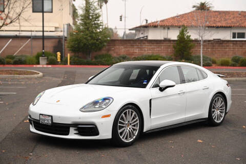 2017 Porsche Panamera 4S