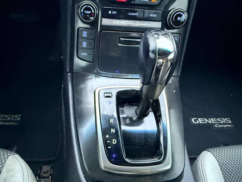 2013 Hyundai Genesis Coupe 2.0T Premium