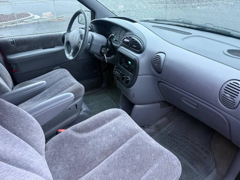 2000 Dodge Caravan SE