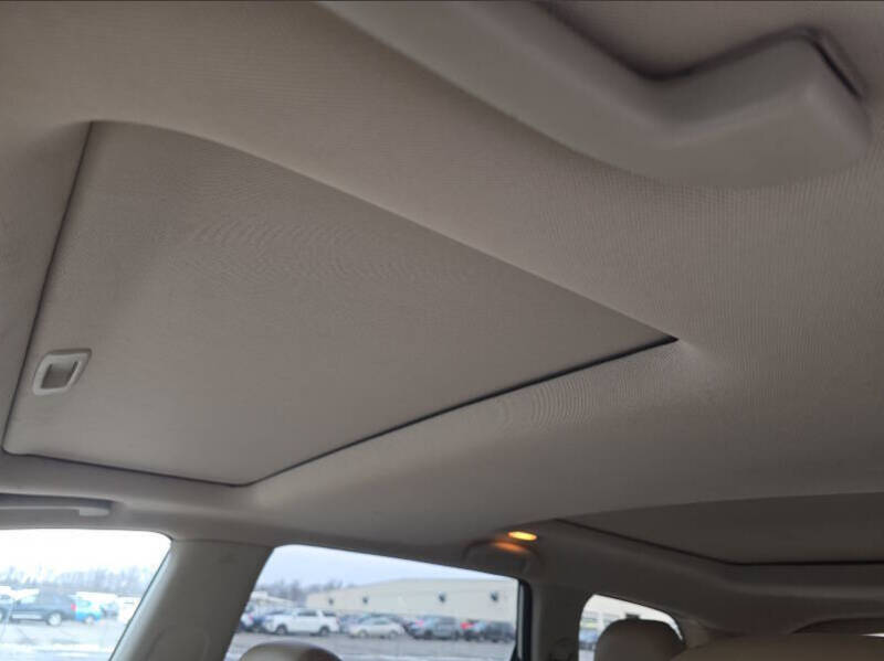 2017 Nissan Pathfinder SL