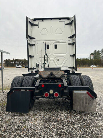 2016 Freightliner Cascadia