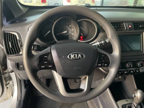 2014 Kia Rio 5-Door LX
