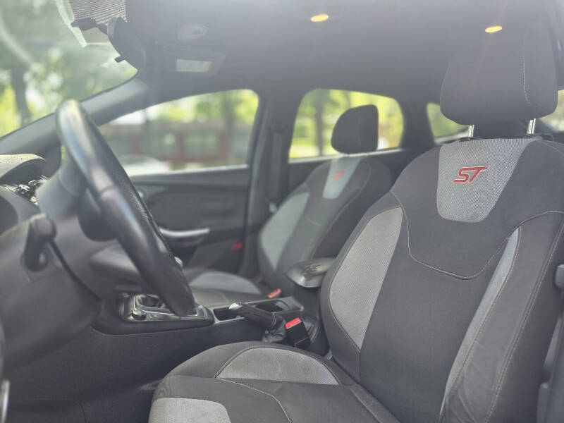 2017 Ford Focus ST