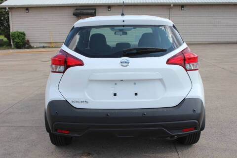 2020 Nissan Kicks S