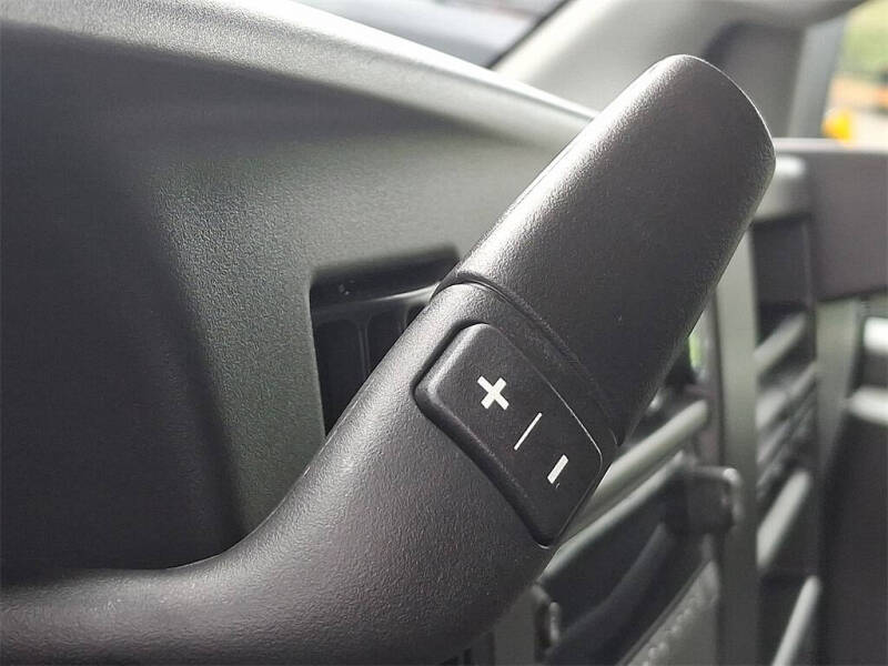 2025 GMC Savana 2500