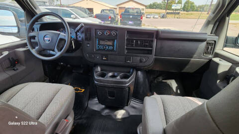 2017 GMC Savana 2500