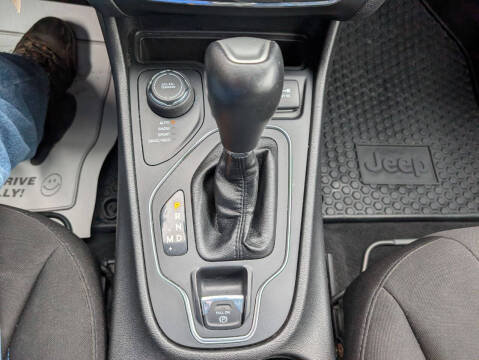 2020 Jeep Cherokee Upland