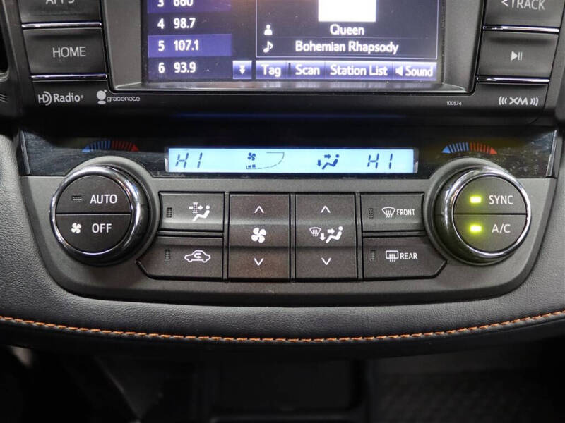 2017 Toyota RAV4 Hybrid SE