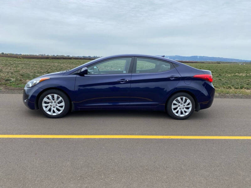 2013 Hyundai Elantra for sale at M AND S CAR SALES LLC in Independence OR